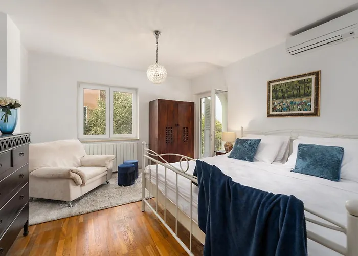 Duga In For 12 People With Sea View & Only 1,2 Km From