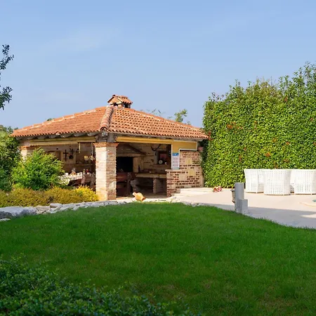 Duga In For 12 People With Sea View & Only 1,2 Km From