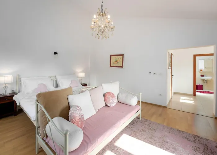 Duga In For 12 People With Sea View & Only 1,2 Km From Villa